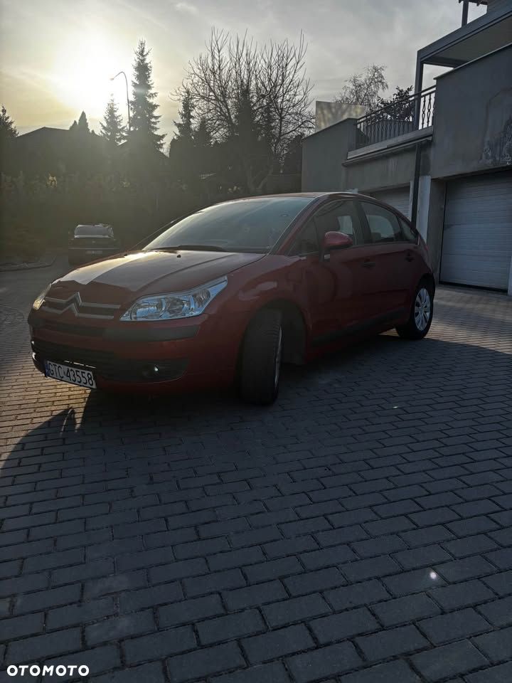 Citroën C4 1.6 16V Magic - 4