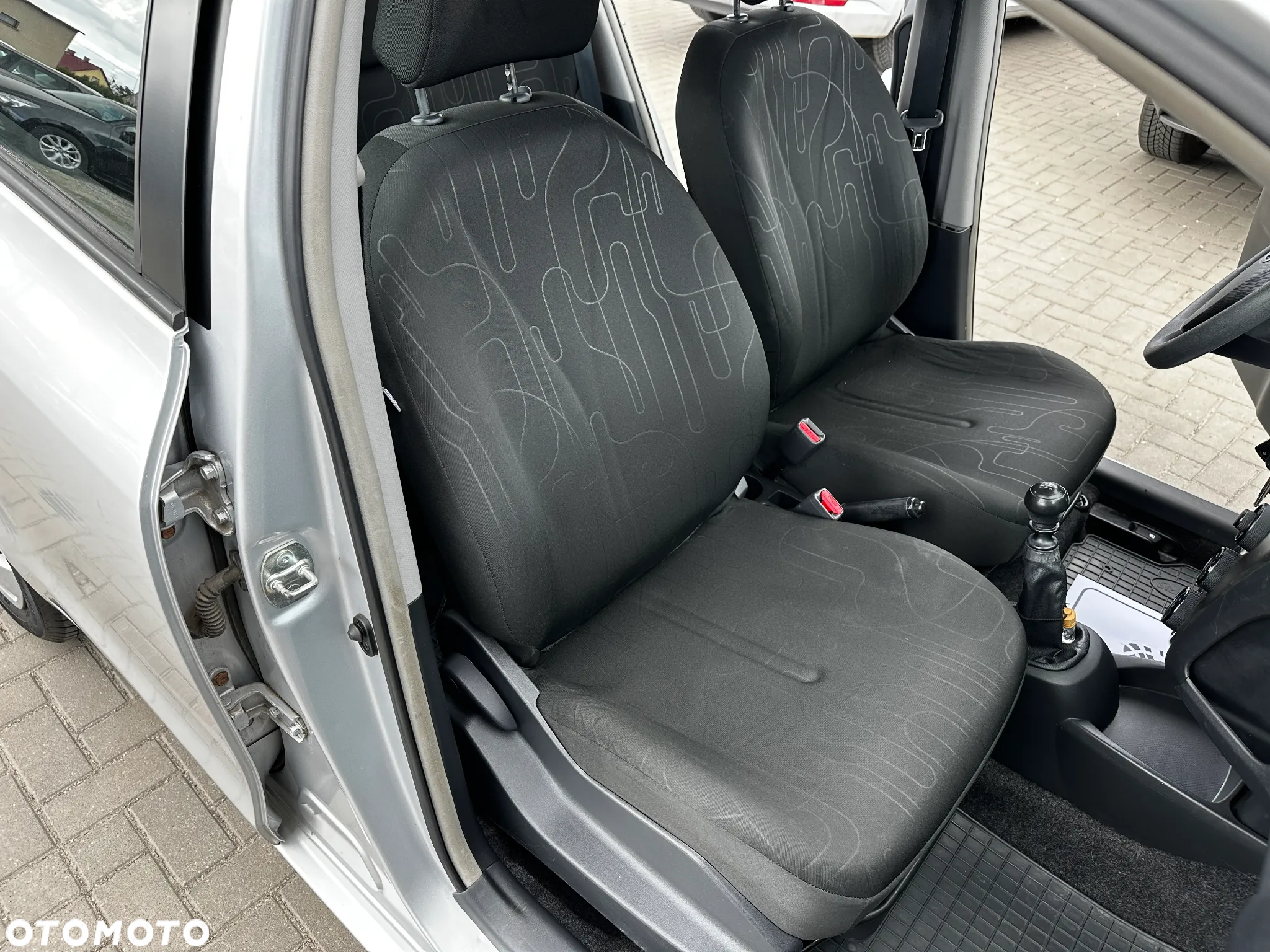 Toyota Yaris - 19