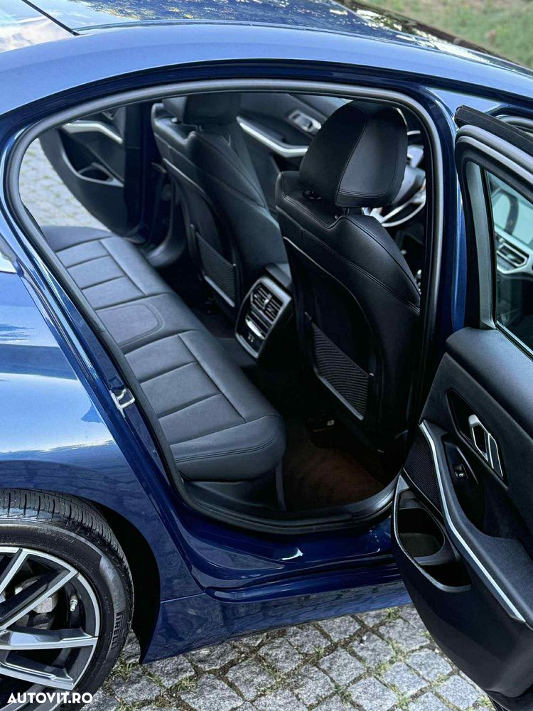 BMW Seria 3 330i GT AT - 7