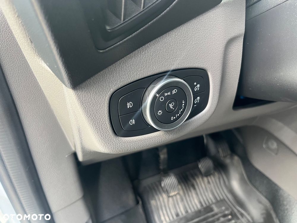 Ford Transit Connect - 7