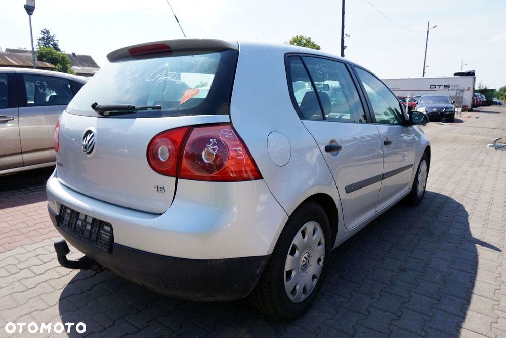 VOLKSWAGEN GOLF V 5D HB 2006 LA7W 1.6 8V BSE 102KM HTN SREBRNY na części - 5