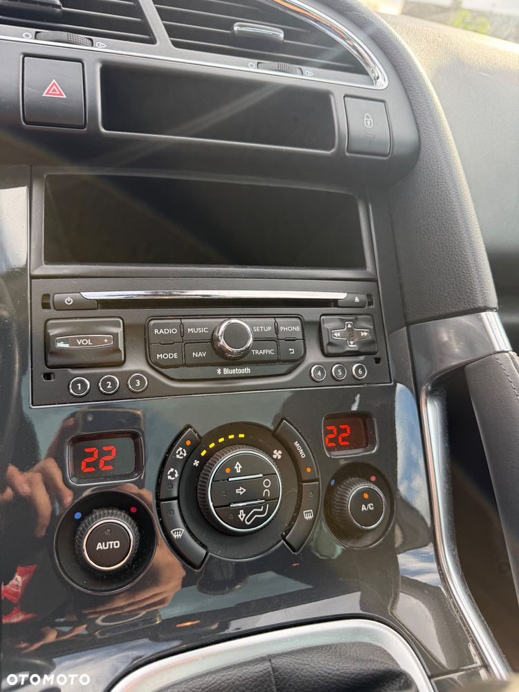 Peugeot 3008 HDi 150 Business-Line - 26
