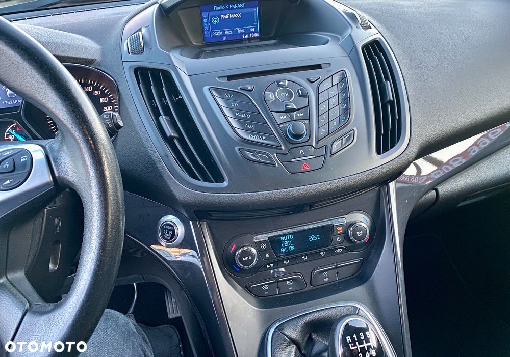 Ford Kuga 1.5 EcoBoost 2x4 Titanium - 20