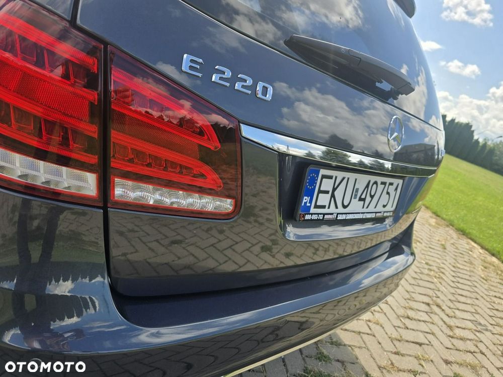 Mercedes-Benz Klasa E - 27