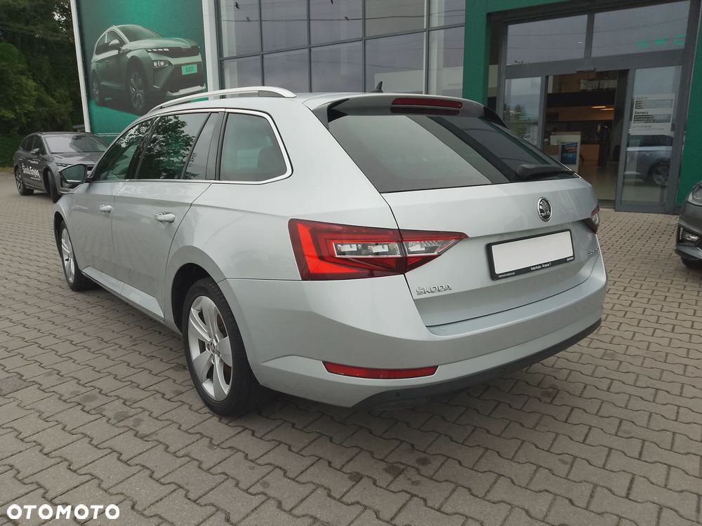 Skoda Superb 1.5 TSI ACT Ambition - 6