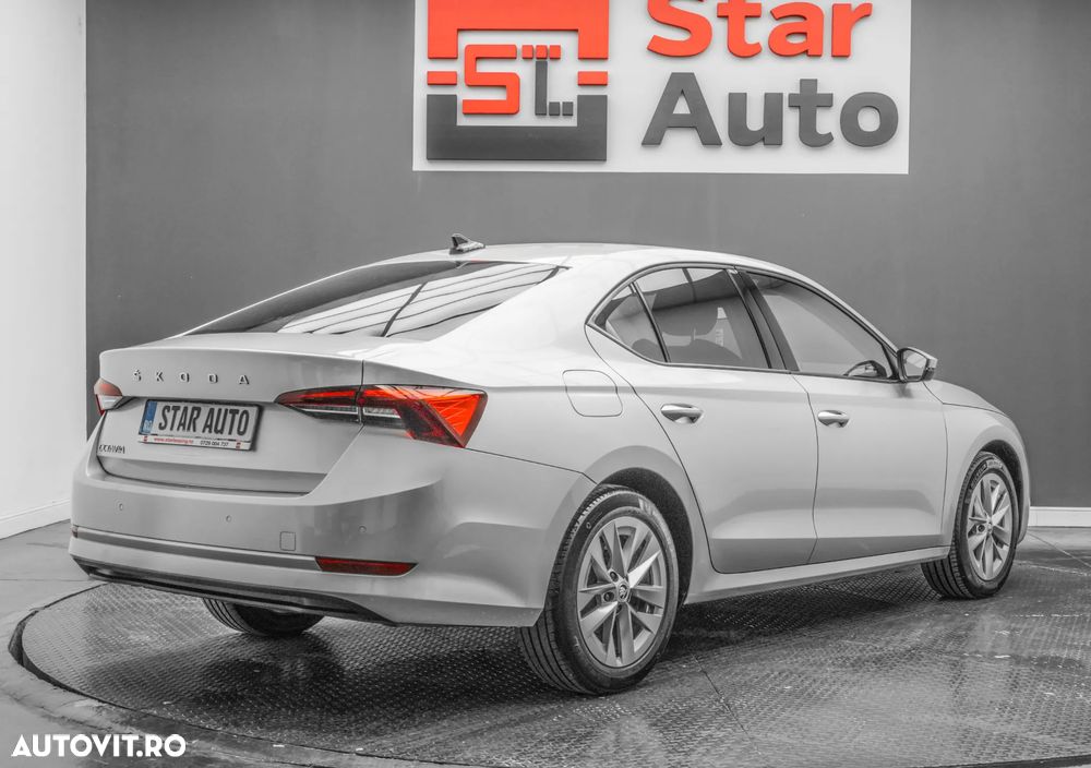 Skoda Octavia 2.0 TDI DSG Style - 7