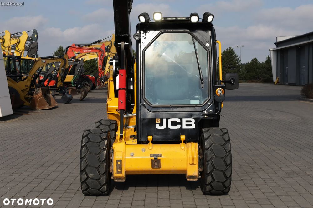 JCB 300 T4 Miniładowarka Skid steer - 16