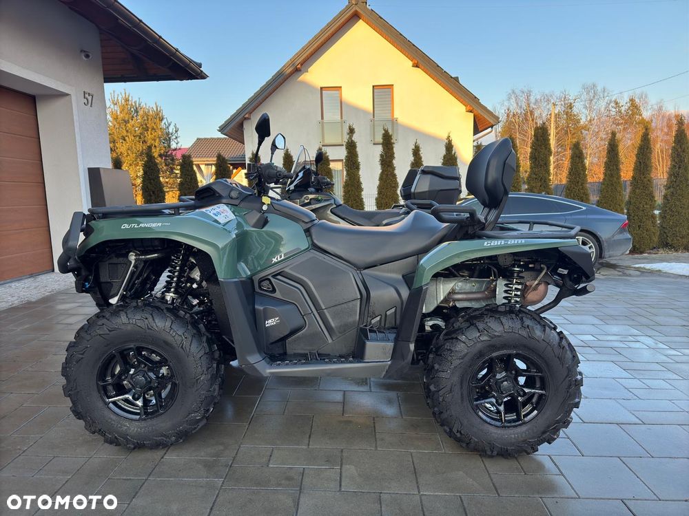 Can-Am Outlander - 2