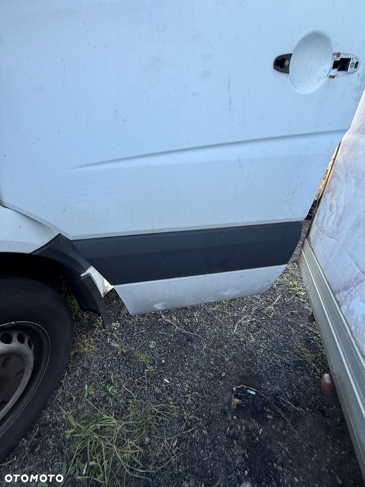 Mercedes sprinter w906 crafter drzwi tylne tył skrzydła maxi białe prawe lewe przednie boczne przesuwne maska błotnik prawy lewy pas przedni z chłodnicami zderzak lampy prawa lewa przód - 23