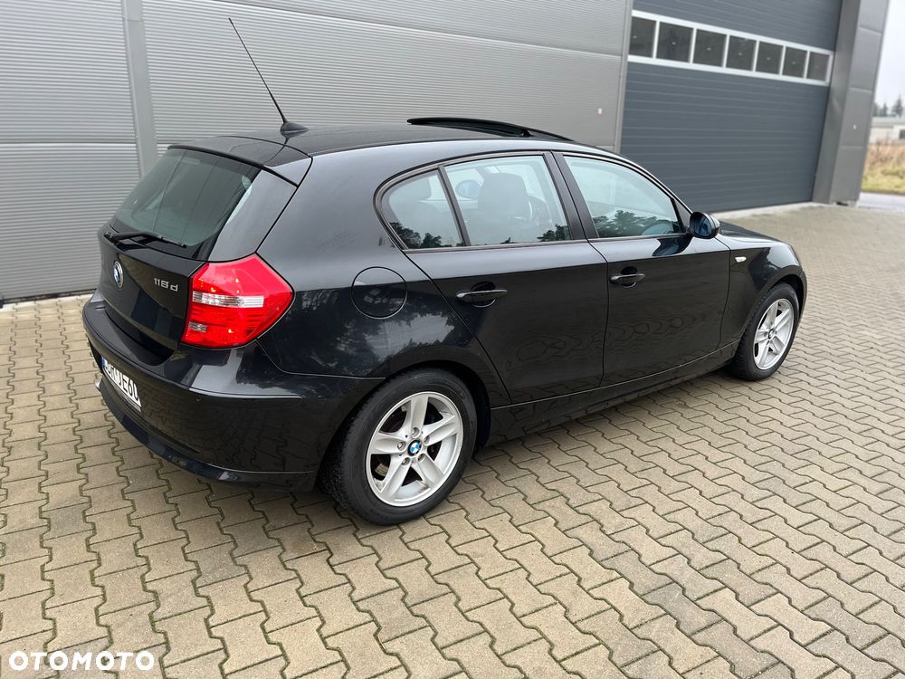 BMW Seria 1 118d DPF - 9