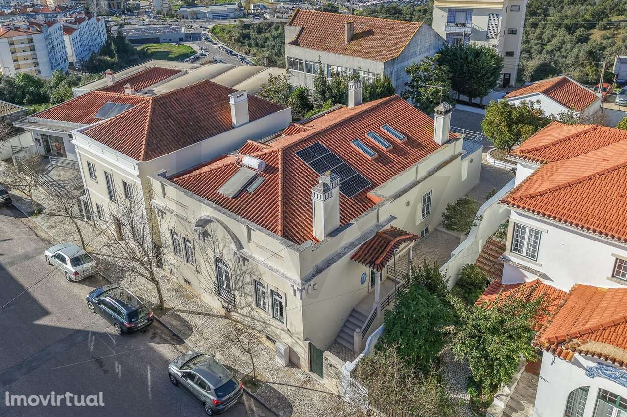 Moradia em Santarém. T4/6. Ideal para família, alojamento local. 3 pis - Grande imagem: 4/60