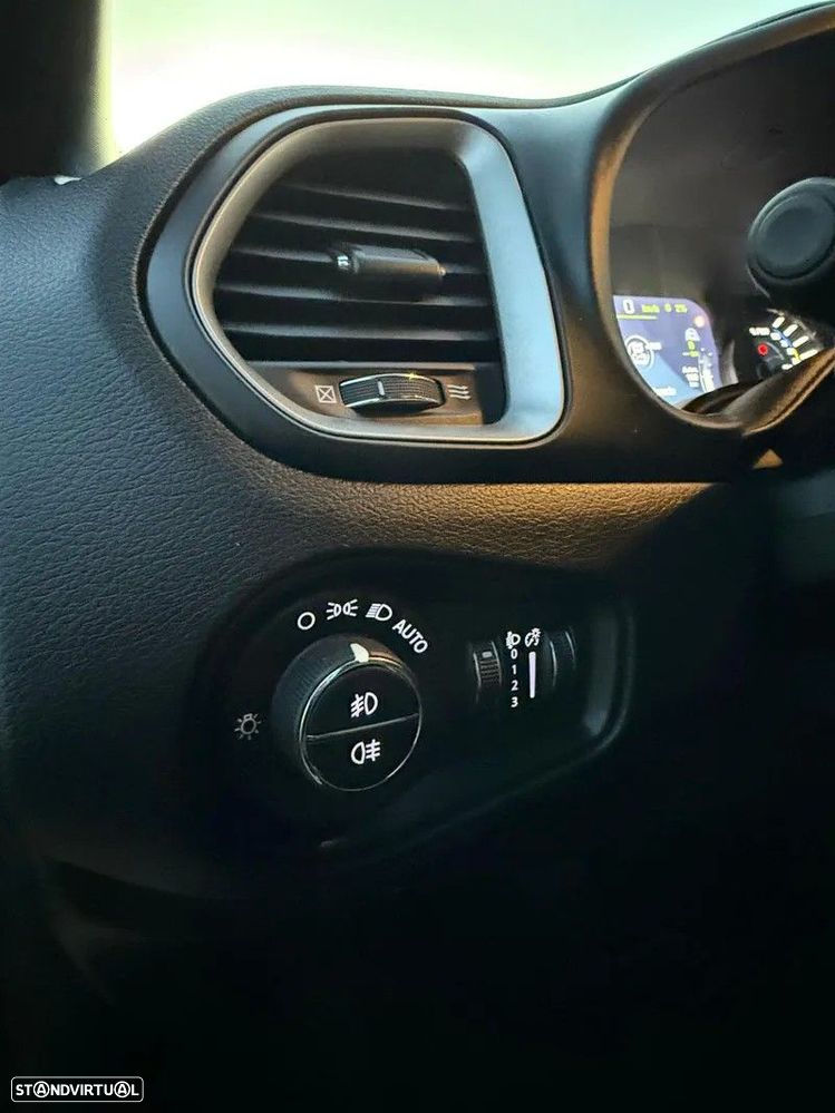 Jeep Renegade 1.3 T-GDI 4xe Auto Limited - 24