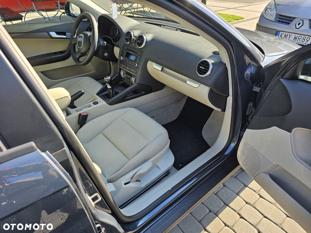 Audi A3 Sportback - 4