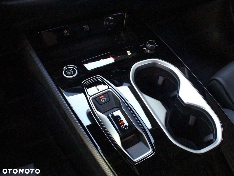 Audi A6 - 12