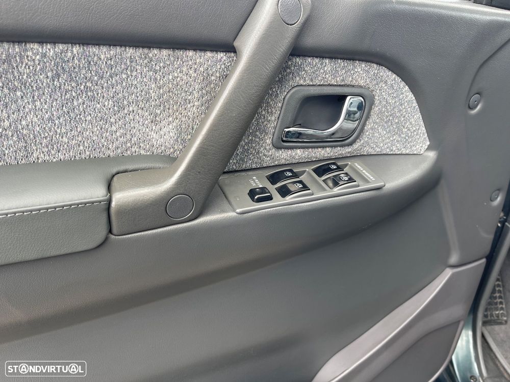 Mitsubishi Pajero 2.8 TD GLS Longo - 11