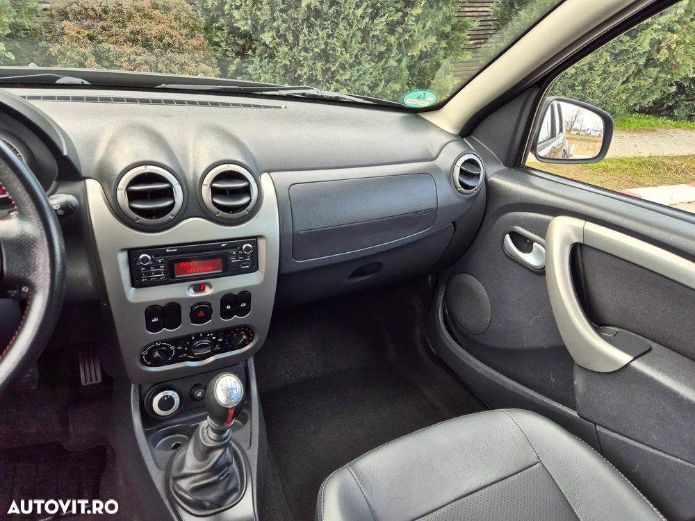 Dacia Duster 1.5 dCi 4x4 Laureate - 9