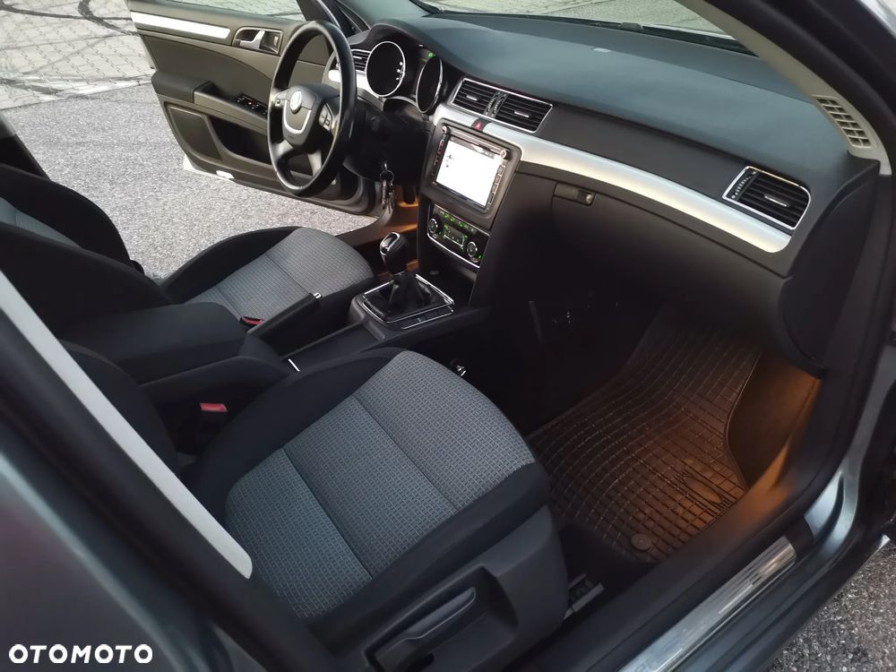 Skoda Superb 1.6 TDI Exclusive - 13