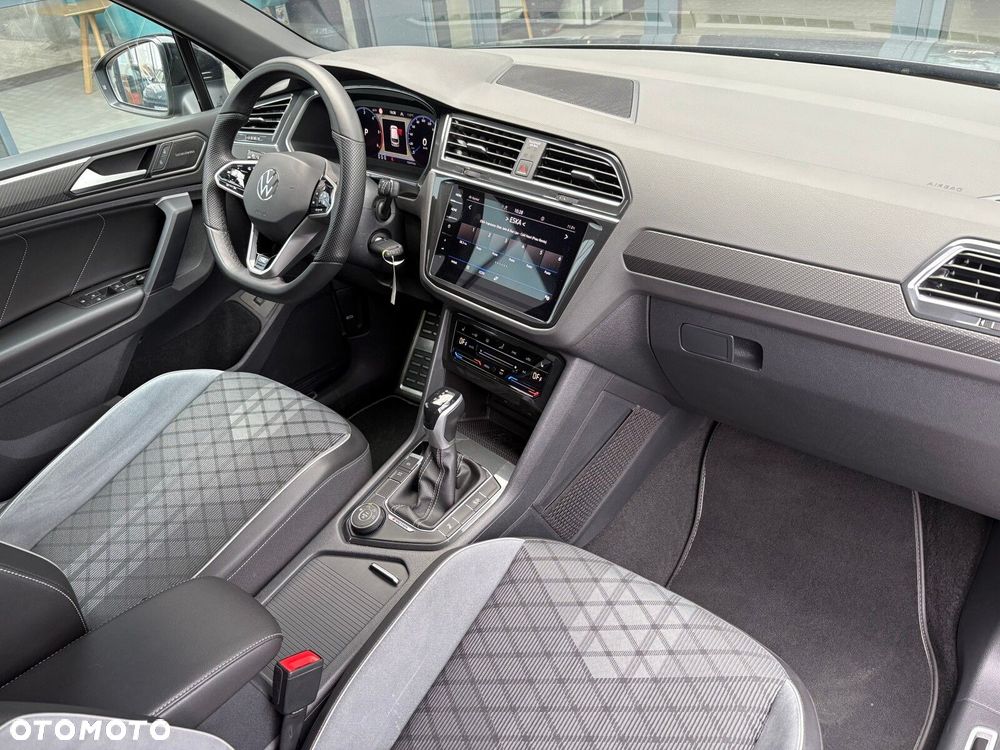 Volkswagen Tiguan - 17