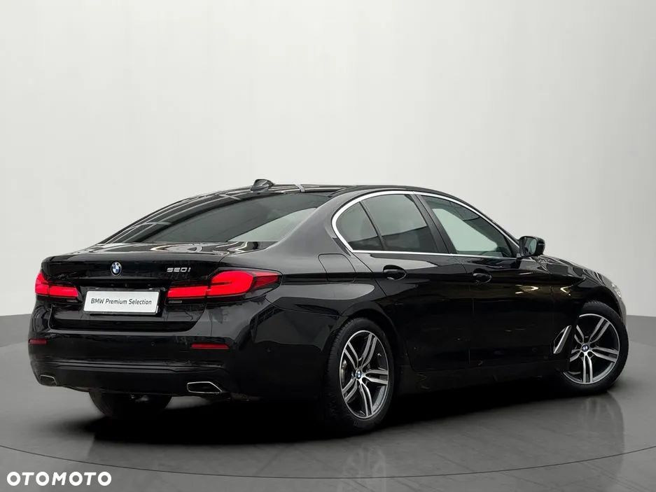 BMW Seria 5 520i - 3
