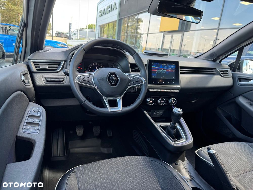 Renault Clio - 18