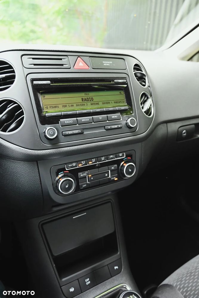 Volkswagen Golf Plus 2.0 TDI Comfortline - 23