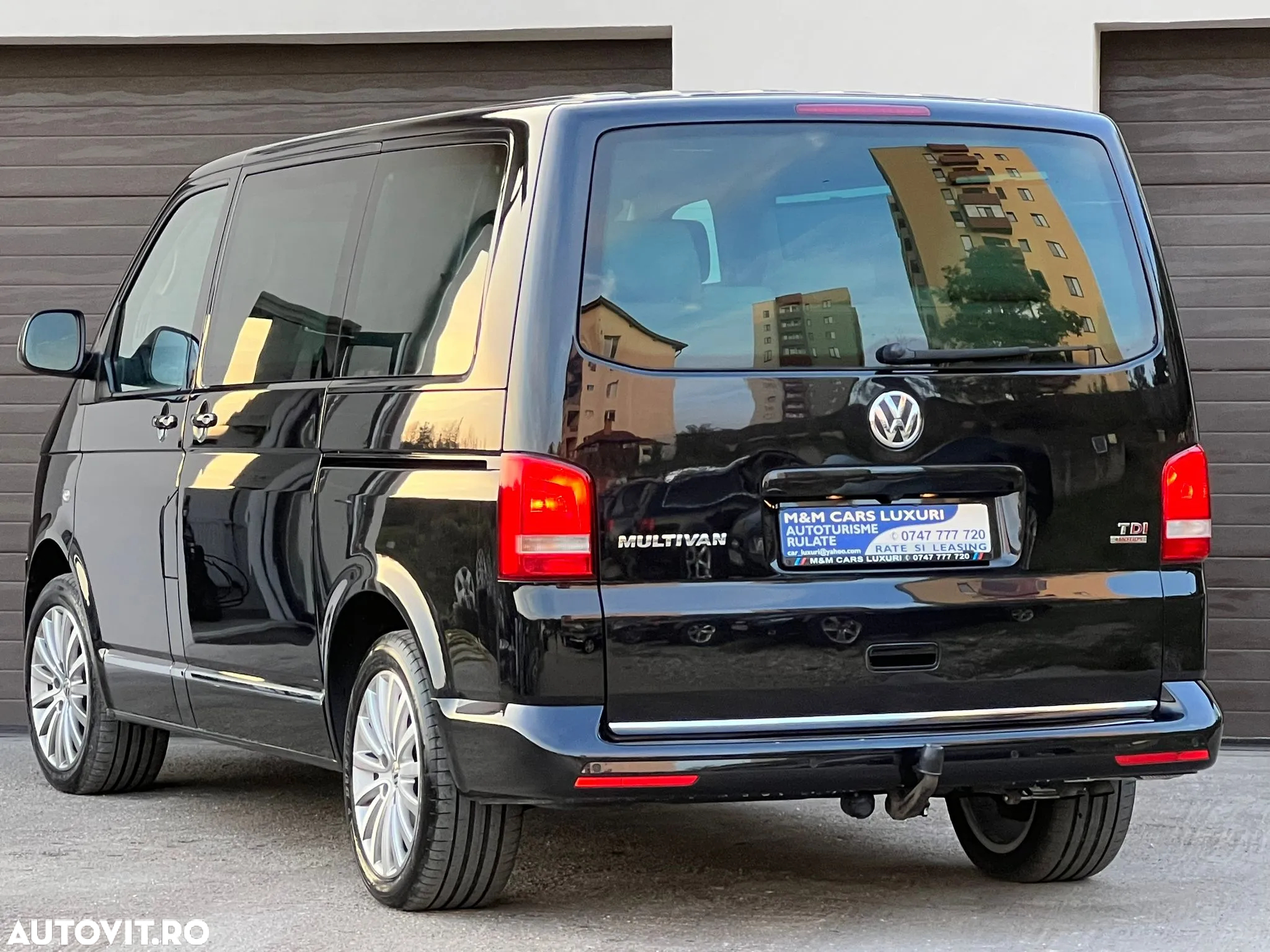 Volkswagen Multivan - 7
