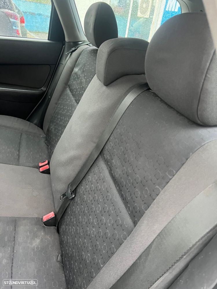 Ford Focus SW 1.8 TDdi Comfort - 16