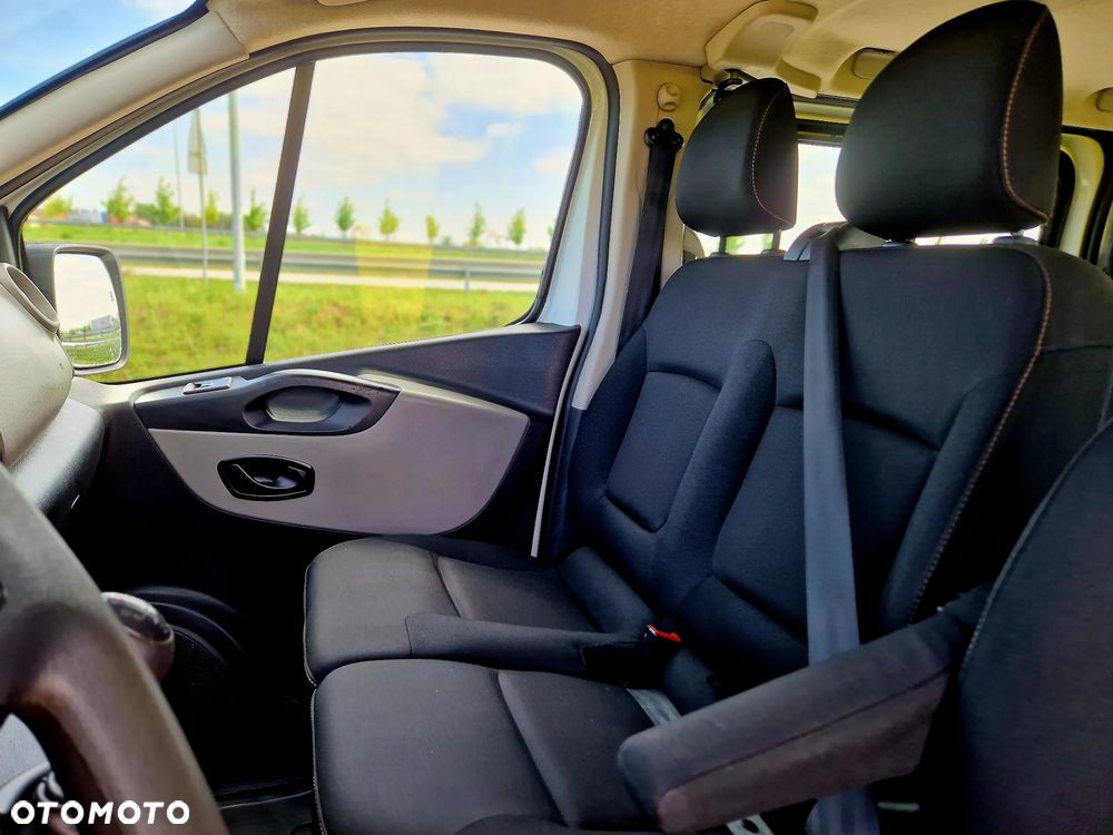 Renault Trafic - 22