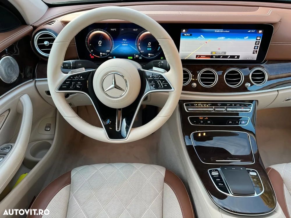 Mercedes-Benz E - 10