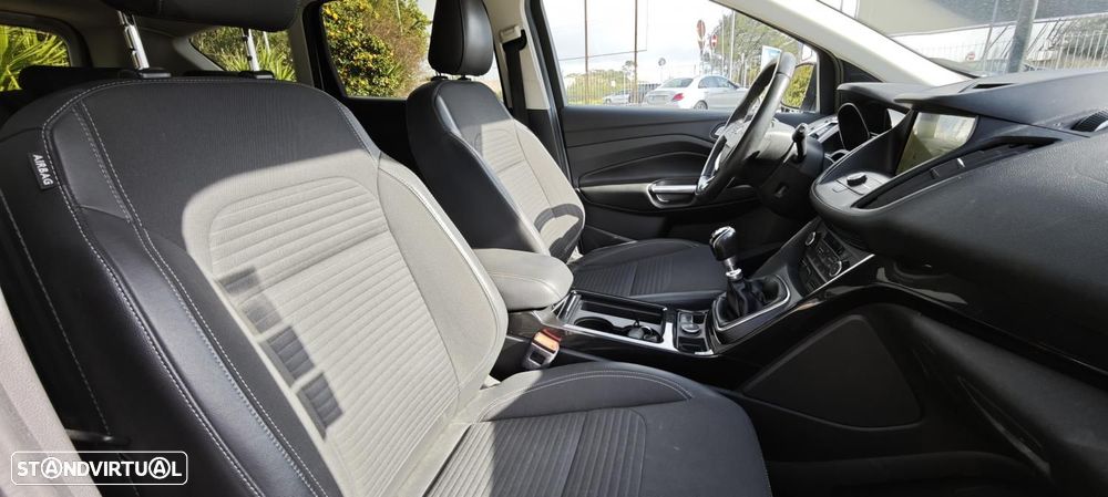 Ford Kuga 1.5 TDCi EcoBlue Titanium - 21