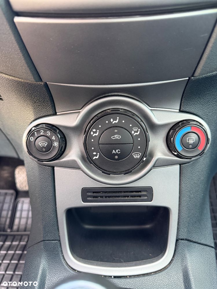 Ford Fiesta 1.25 SYNC Edition - 15