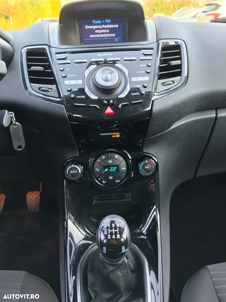Ford Fiesta 1.6 TDCI Titanium - 9