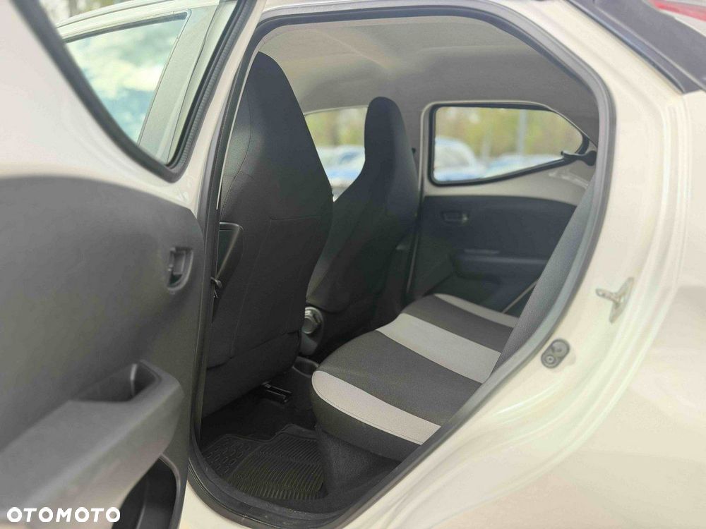 Toyota Aygo - 12