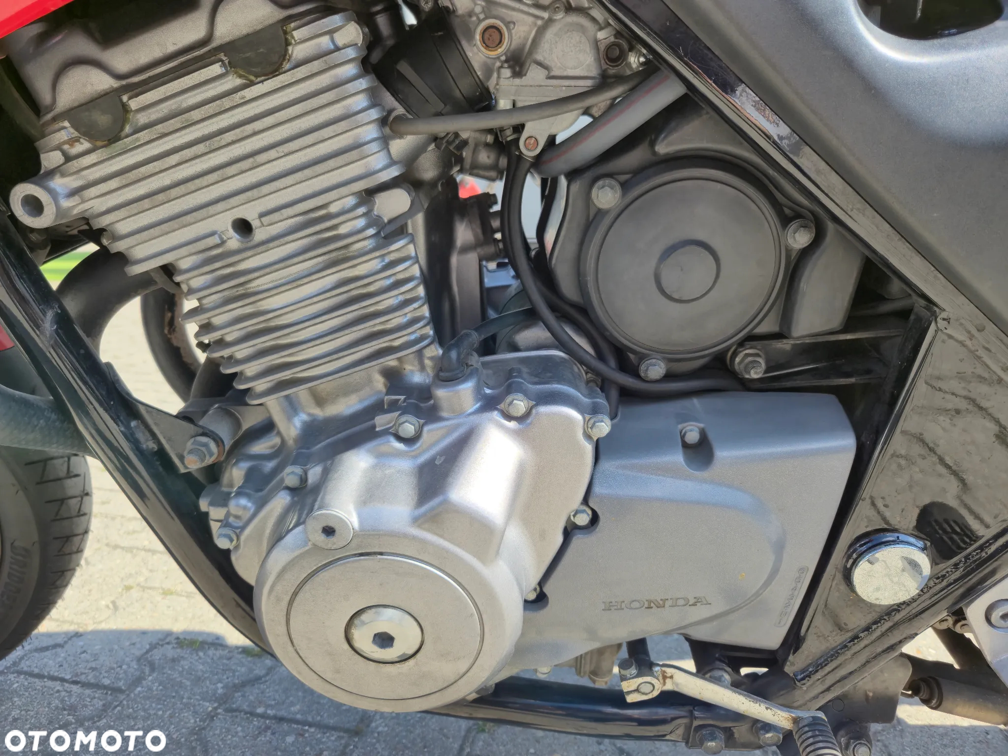 Honda CB - 10