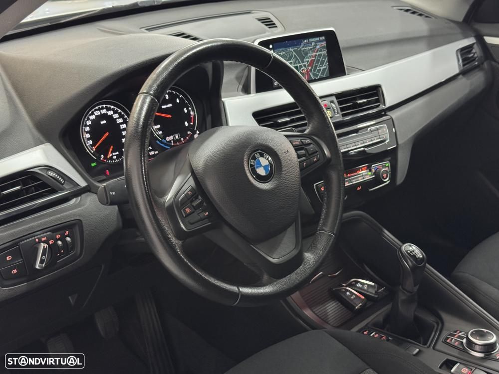BMW X1 16 d sDrive Advantage - 28