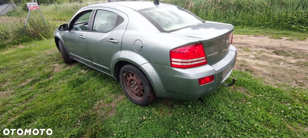 Dodge Avenger 2.0 SE - 3