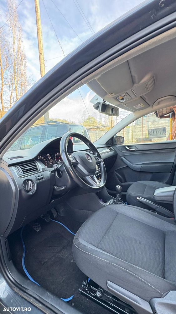 Skoda RAPID 1.6 TDI Active - 28