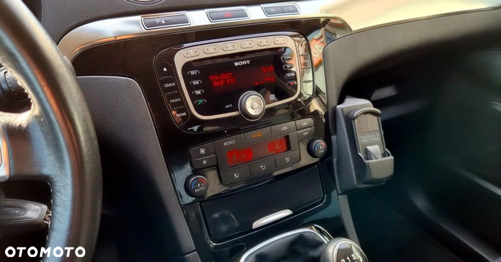 Ford S-Max - 37