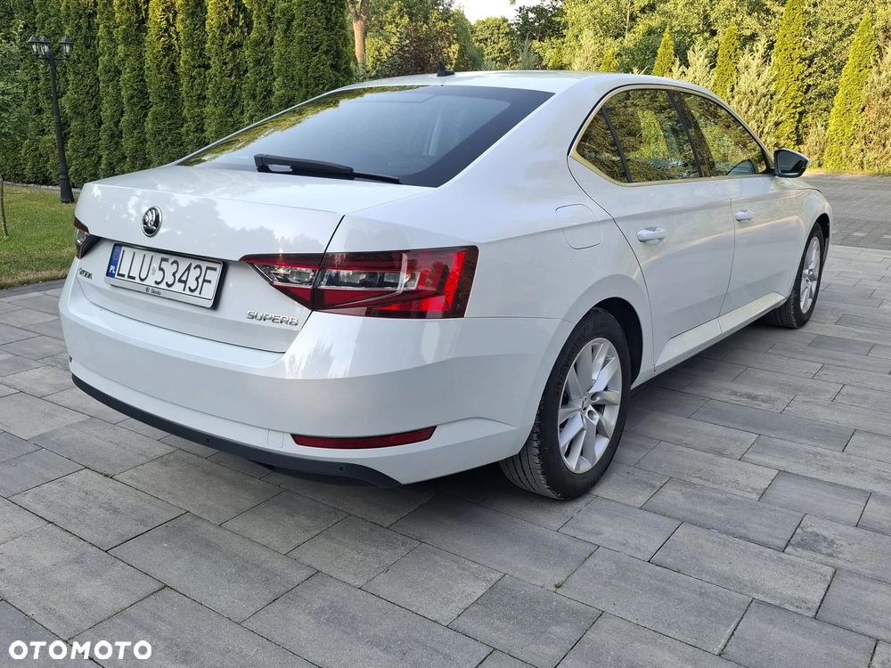 Skoda Superb 2.0 TDI Active DSG - 2