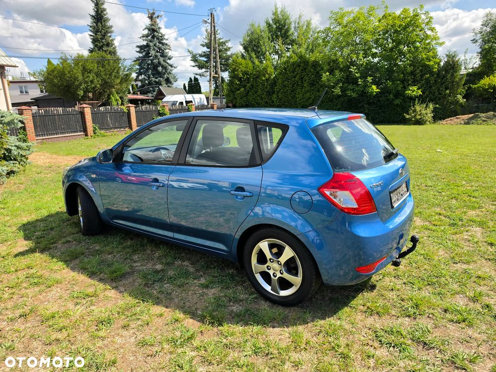 Kia Ceed 1.4 CVVT Vision - 17