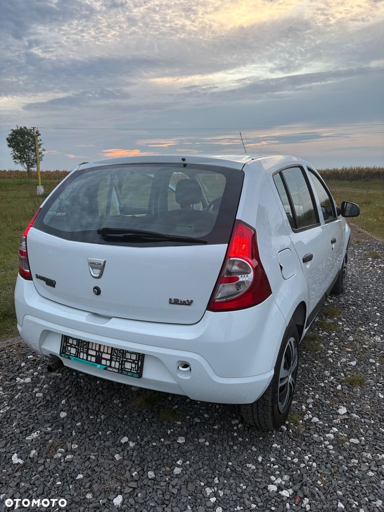 Dacia Sandero - 28