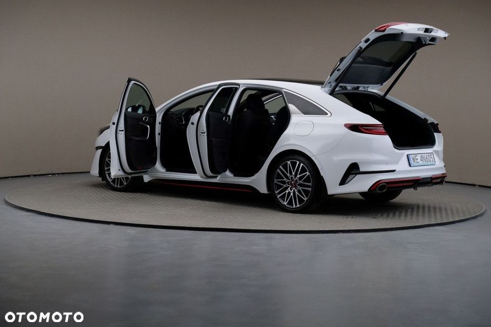 Kia ProCeed - 7