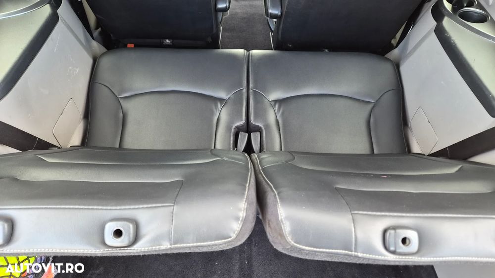 Mitsubishi Grandis 2.0 DI-D 6-Sitzer Intense - 8