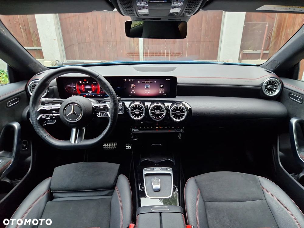 Mercedes-Benz CLA 200 mHEV AMG Line 7G-DCT - 13