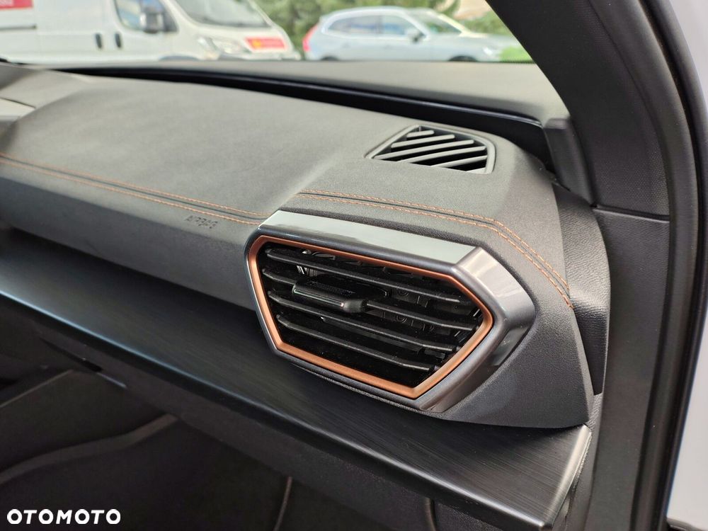 Cupra Formentor - 23