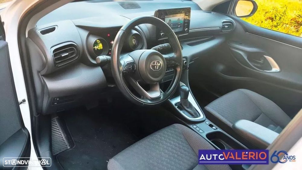 Toyota Yaris 1.5 HDF Comfort Plus - 16