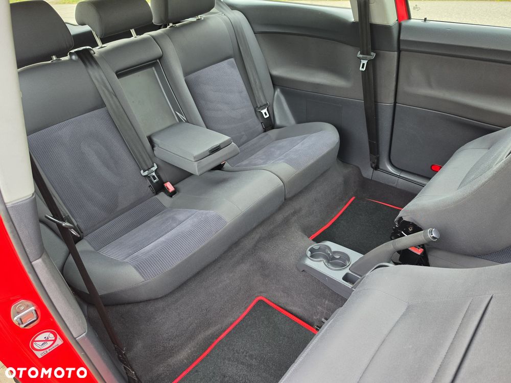 Volkswagen Polo - 7