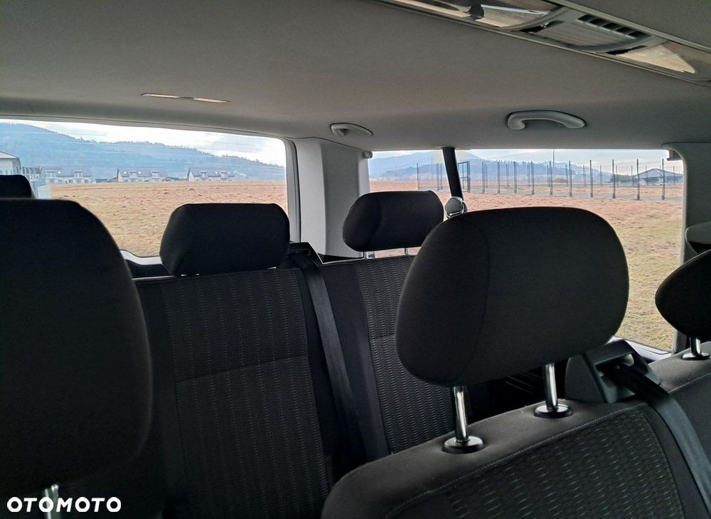 Volkswagen Caravelle 2.0 TDI L2 Comfortline 4Motion - 17