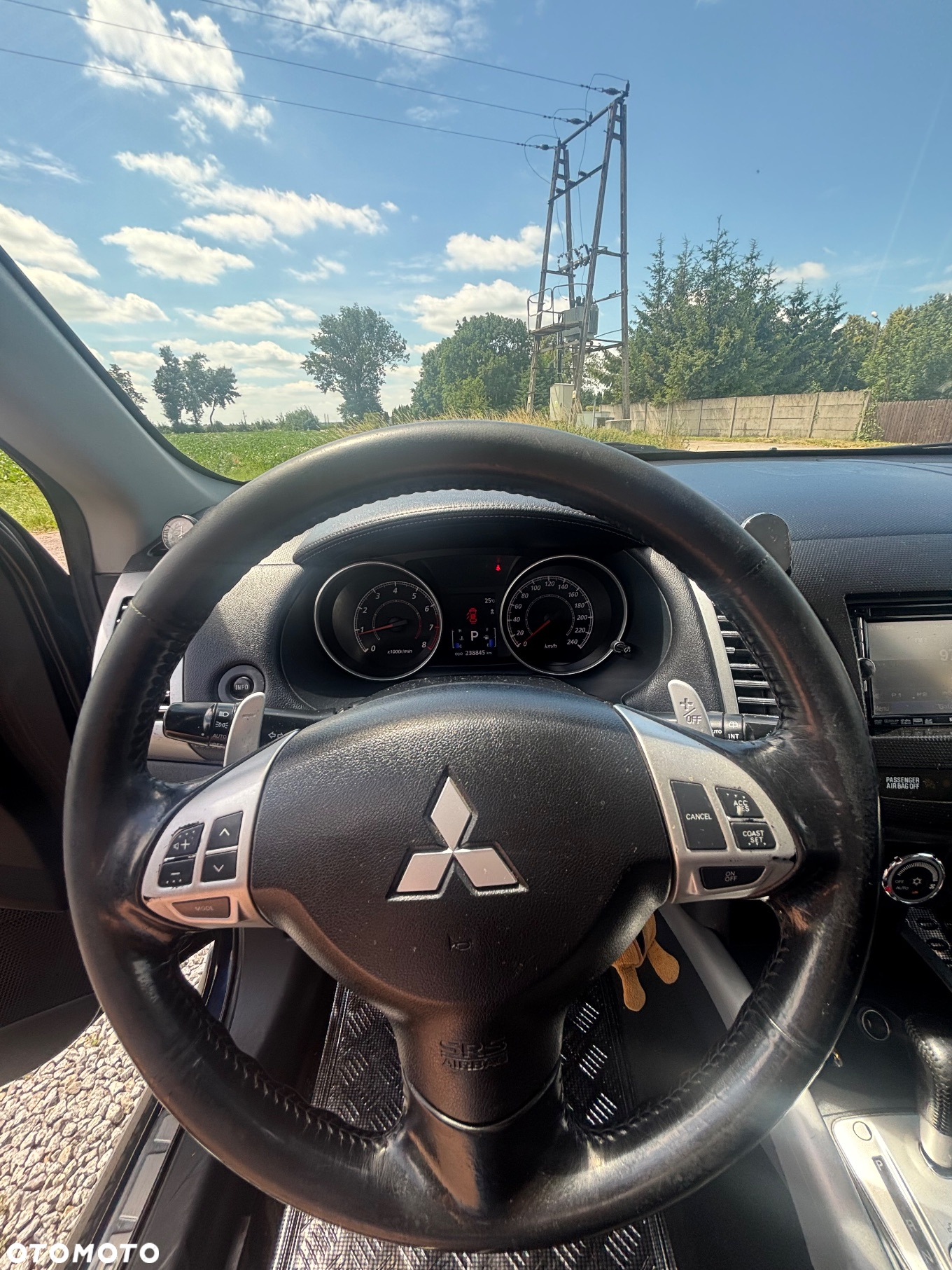 Mitsubishi Outlander - 9