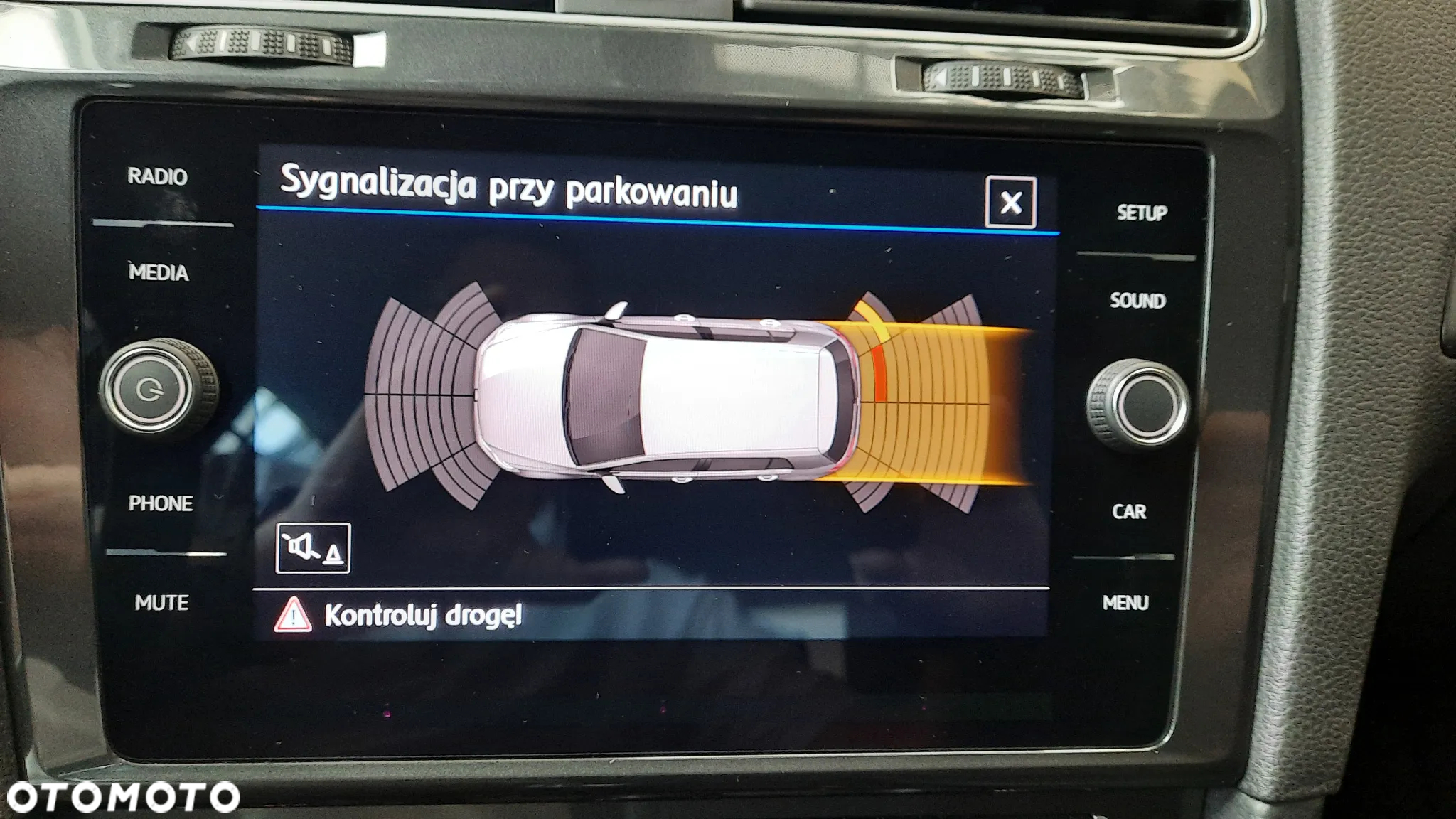 Volkswagen Golf 1.0 TSI (BlueMotion Technology) Comfortline - 28
